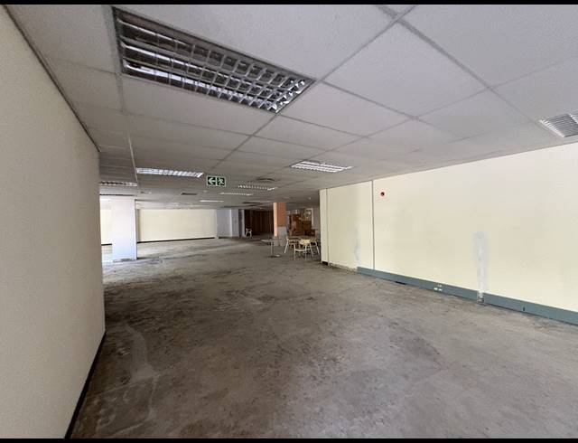 1,344M² OFFICE TO LET IN CLAREMONT